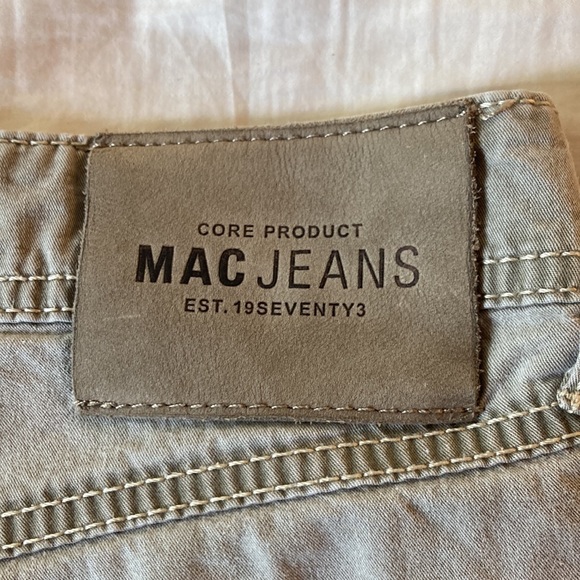 MAC jeans Size 32x30 khakis - Picture 6 of 11